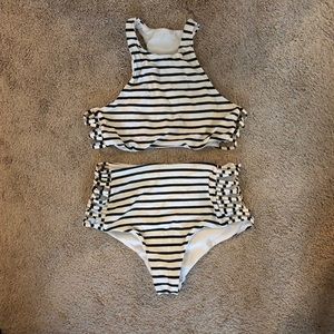 Striped sporty bikini